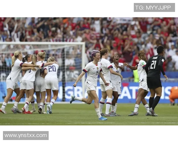 美国女足球星全景介绍及其成长历程与精彩瞬间分享